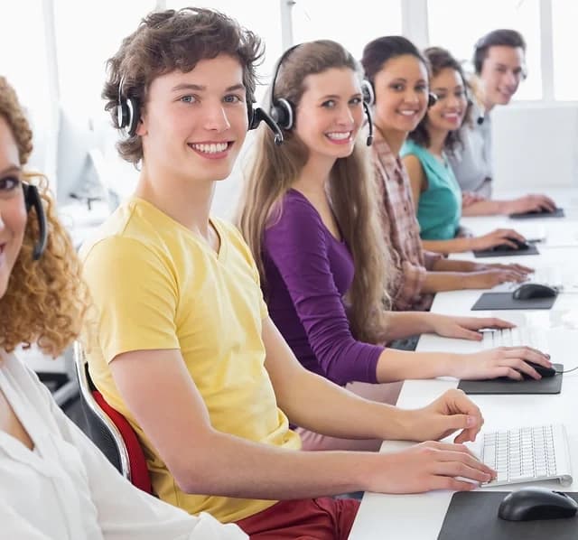 Guy who likes newcastle coding tutors with thumbs up